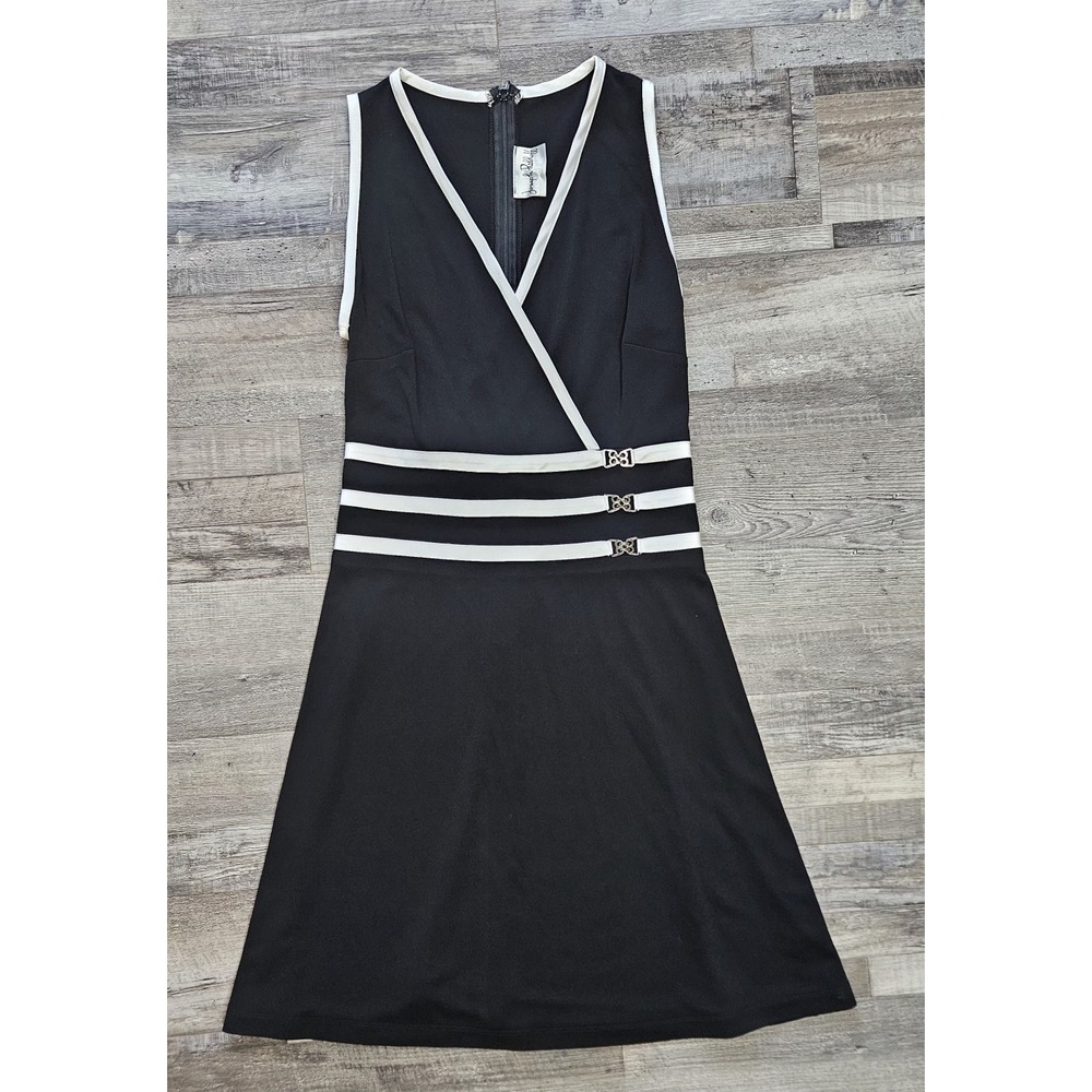 Black Sleeveless Dress — White Trim V‑Neck, Waist Buckle Detail Size S